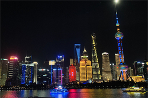 Sailing on the Huangpu River under the Moonlight